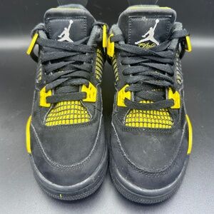 Air Jordan 4 Retro GS 'Thunder'